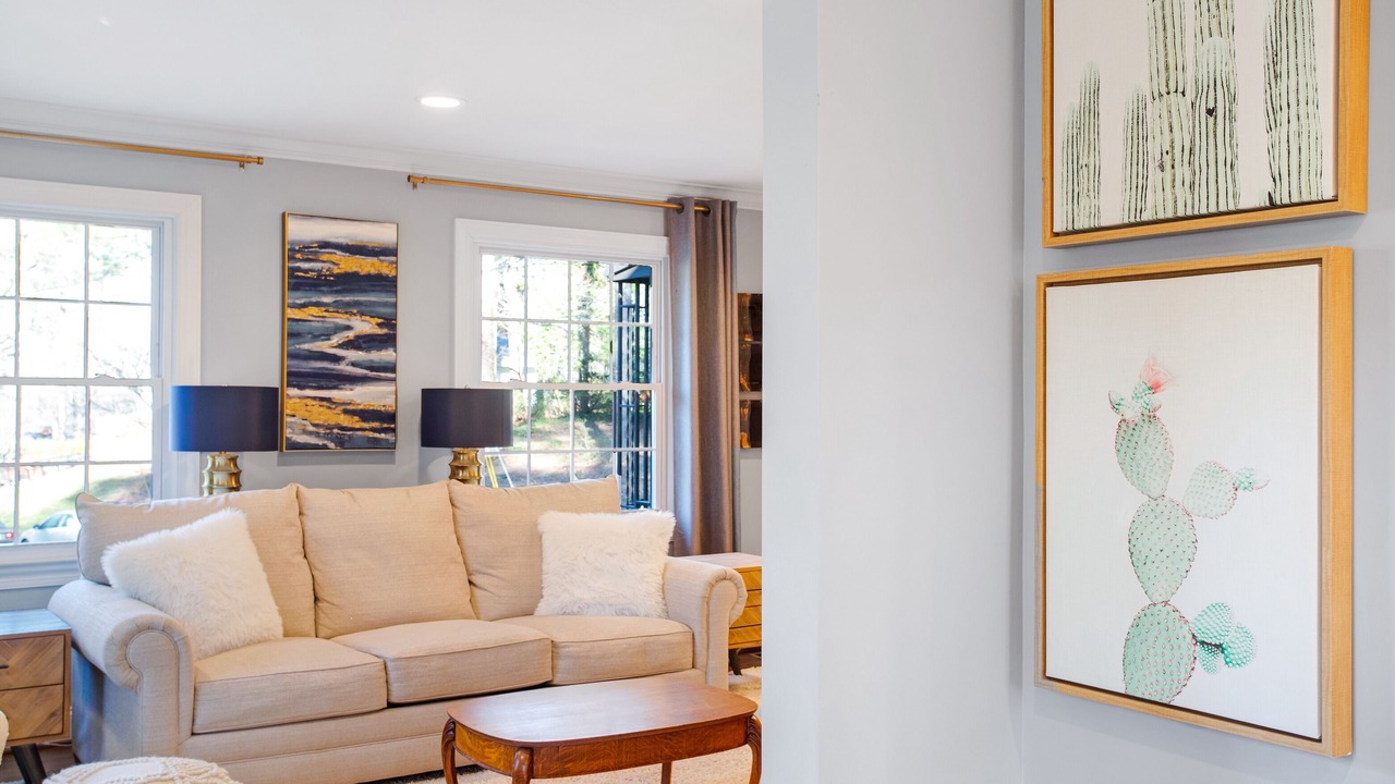 Photo of Livingroom in Northwest Raleigh