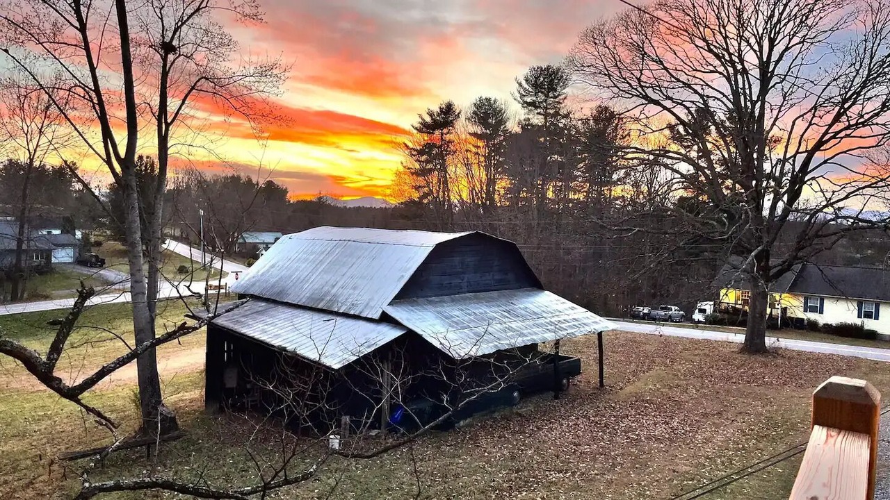 Photo of Outdoor in Weaverville