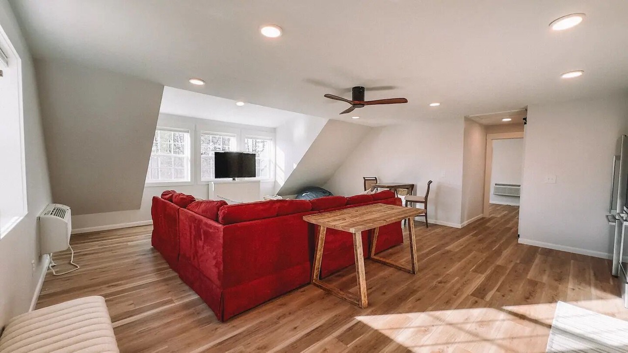 Photo of Livingroom in Weaverville