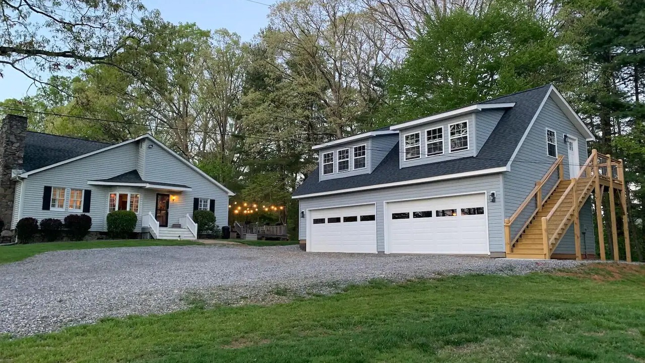 Photo of Outdoor in Weaverville