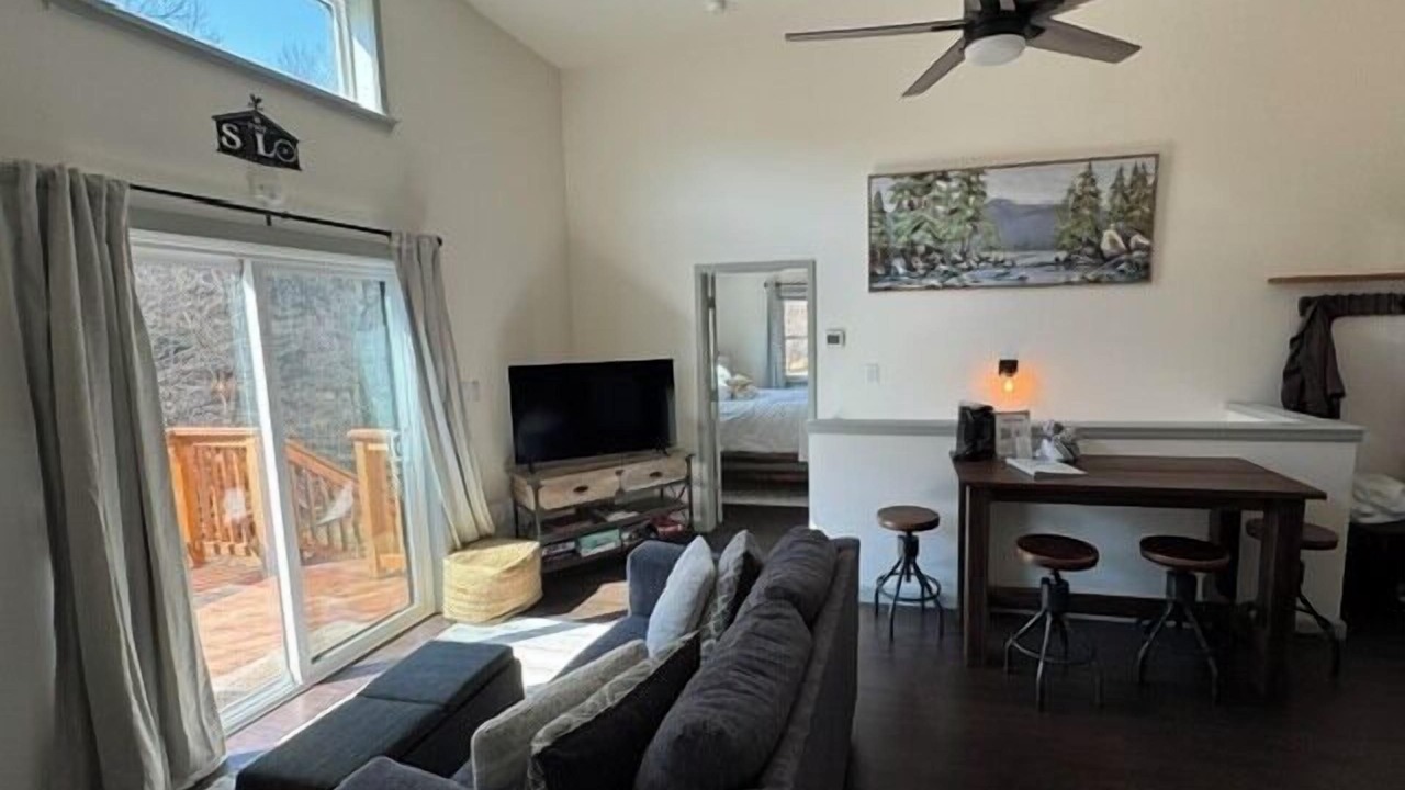 Photo of Livingroom in Fleetwood