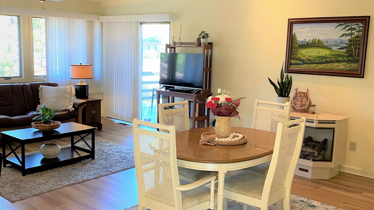 Photo of Livingroom in Pinehurst