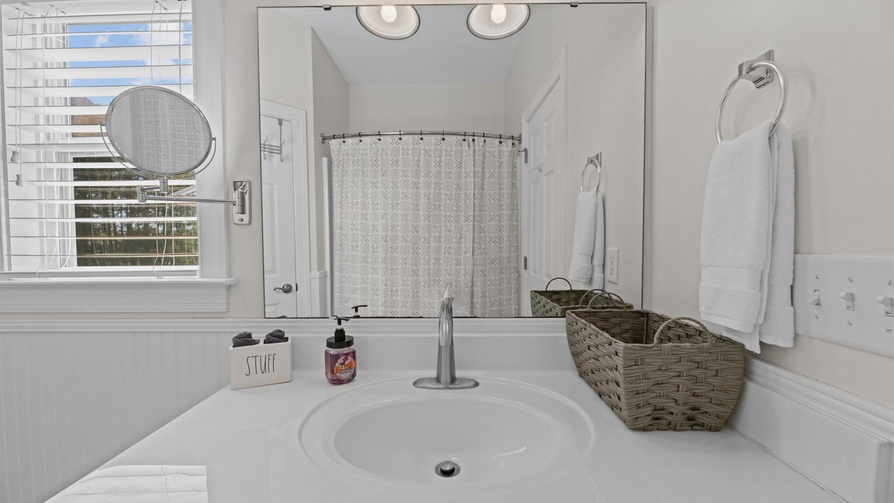 Photo of Bathroom in Fairfield Harbour
