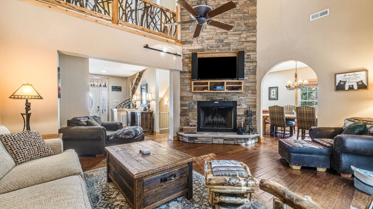 Photo of Livingroom in Waynesville