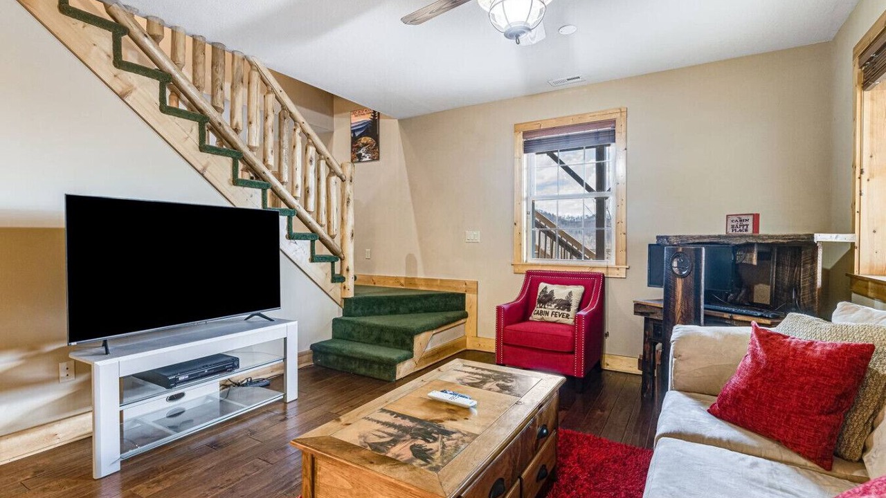 Photo of Livingroom in Waynesville