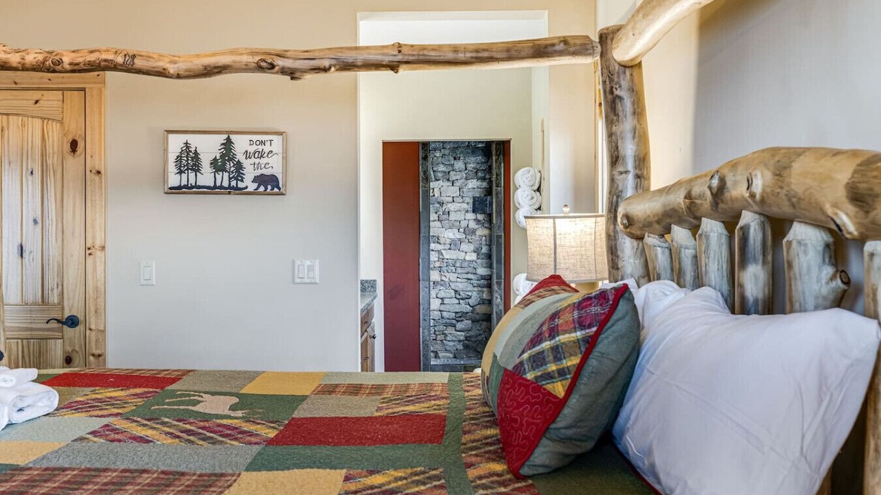Photo of Bedroom in Waynesville