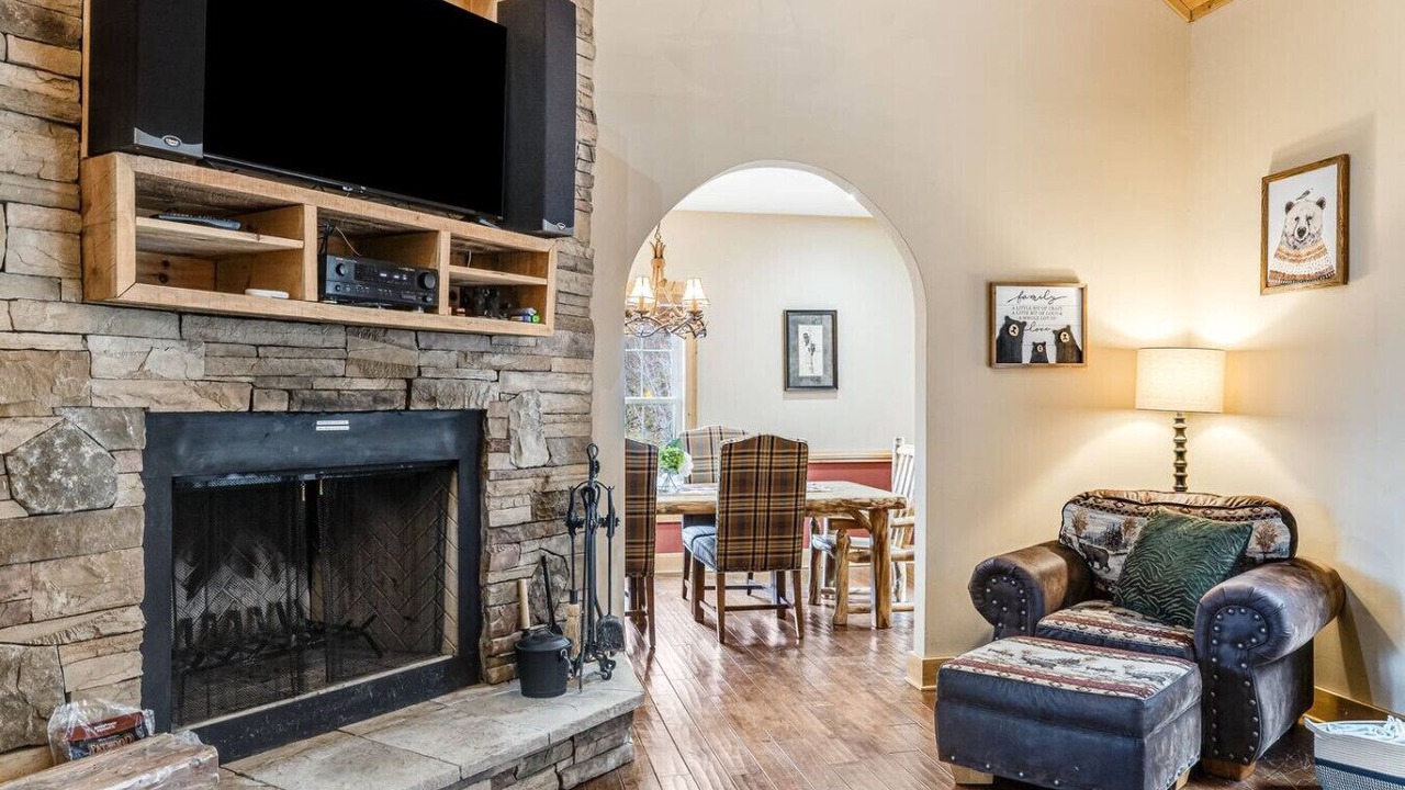 Photo of Livingroom in Waynesville