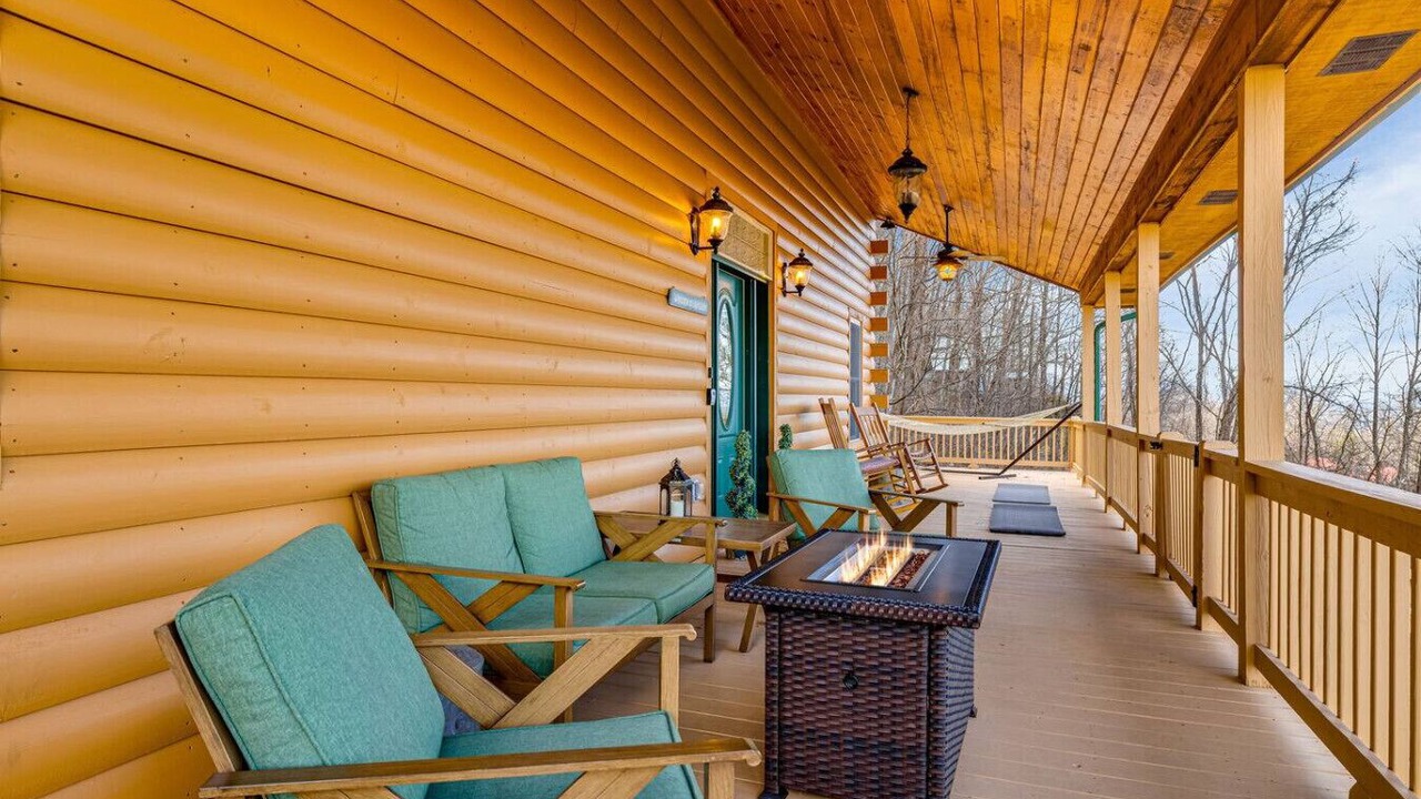Photo of Patio Balcony in Waynesville