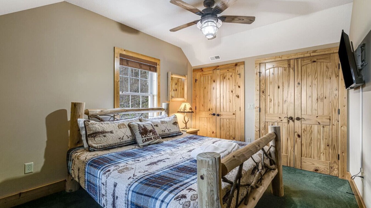 Photo of Bedroom in Waynesville