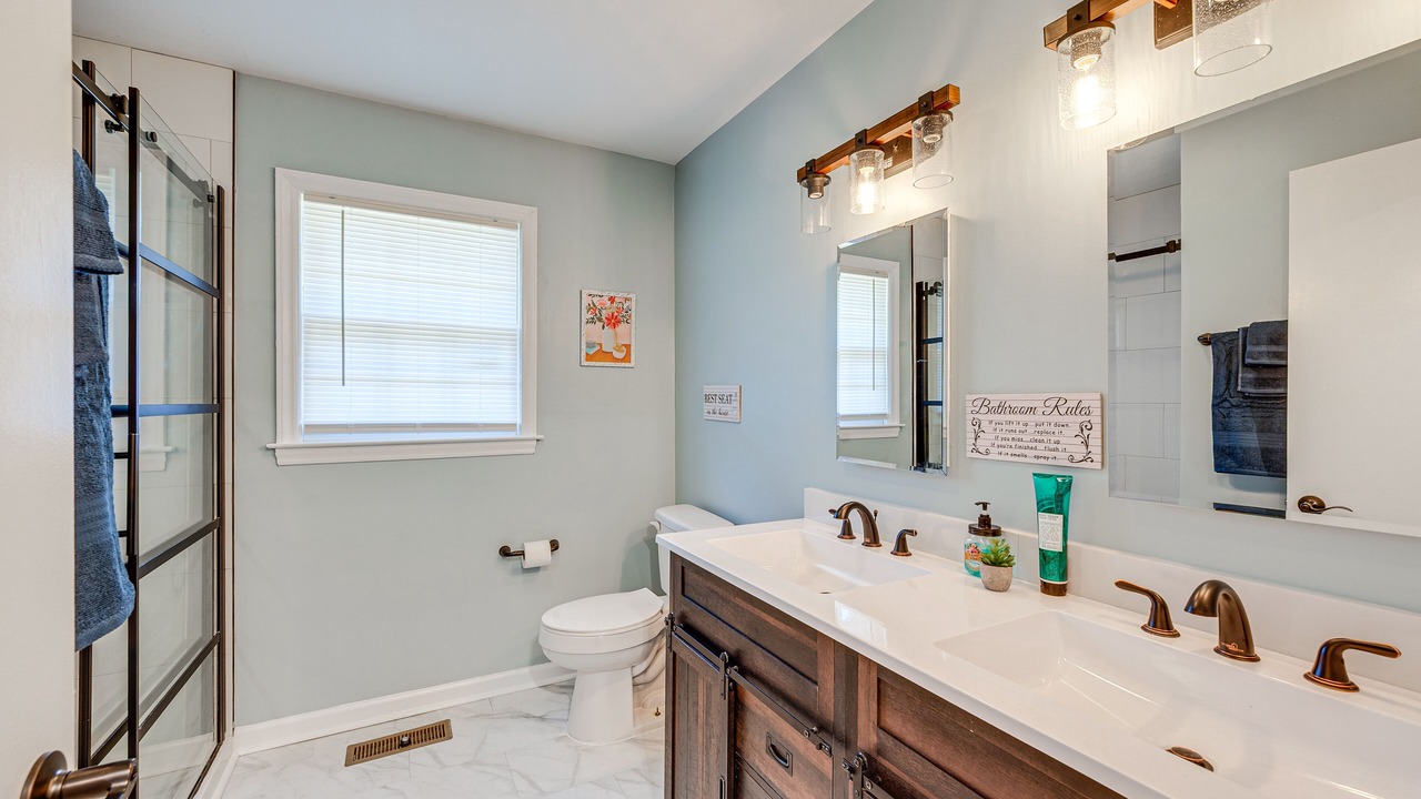 Photo of Bathroom in Washington