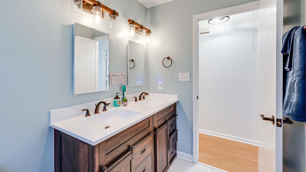 Photo of Bathroom in Washington