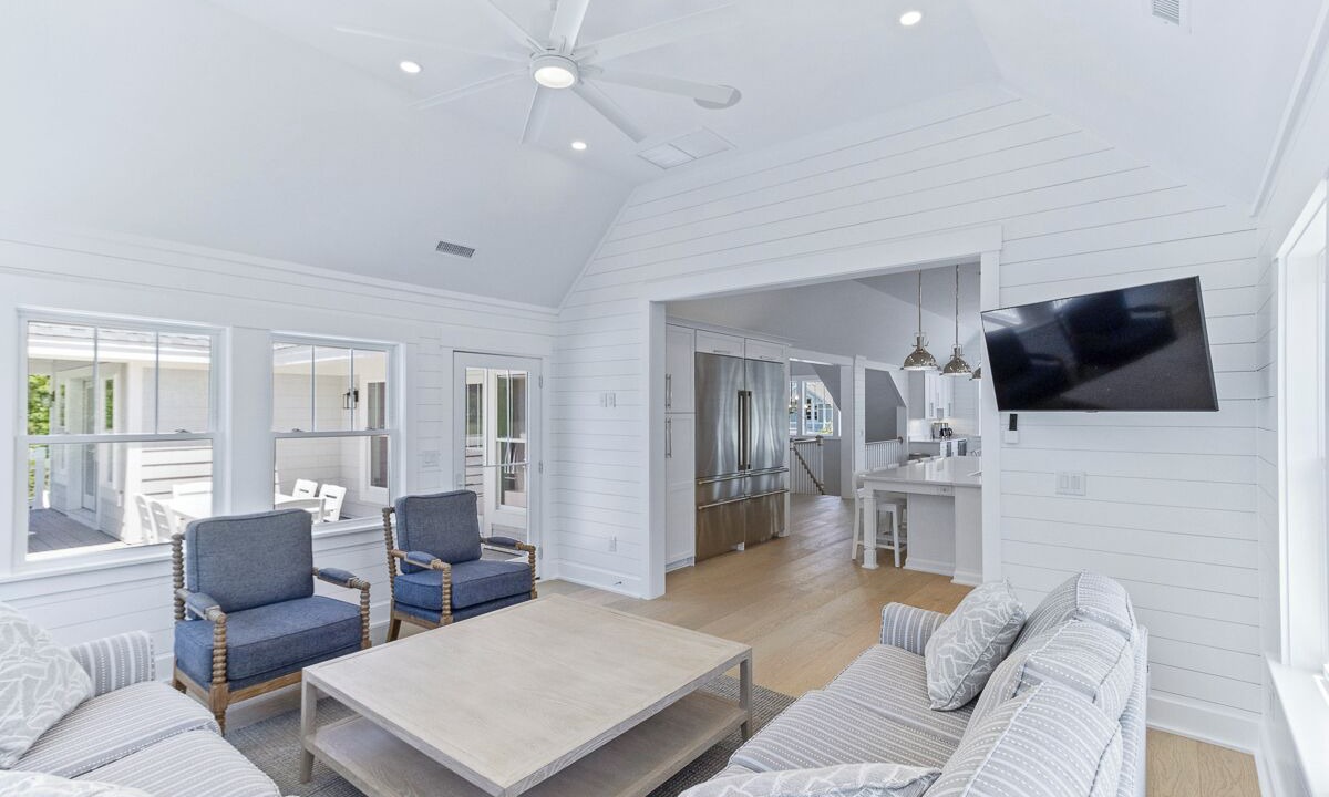 Photo of Bedroom in Corolla