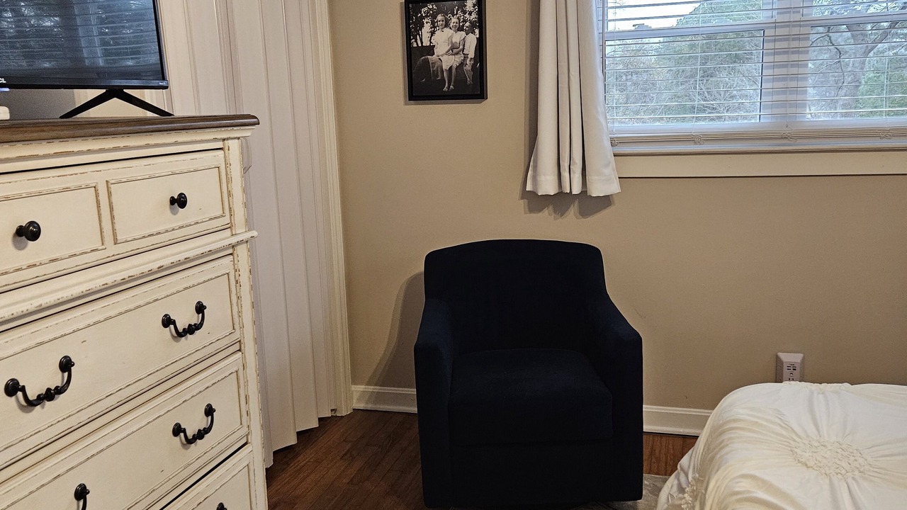 Photo of Bedroom in Alexis