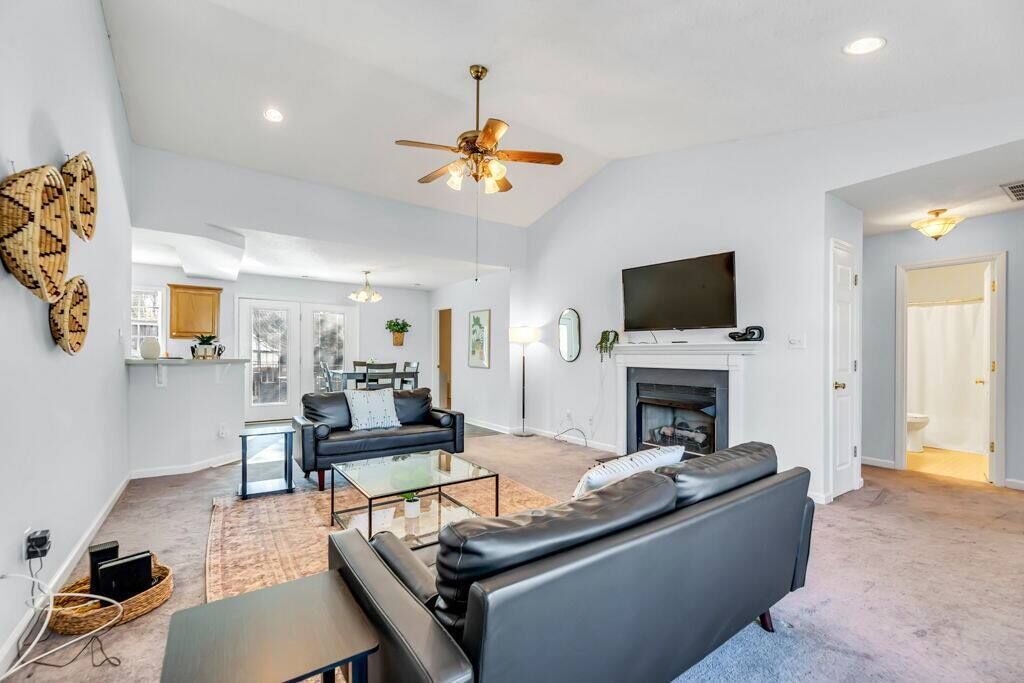 Photo of Livingroom in Kernersville