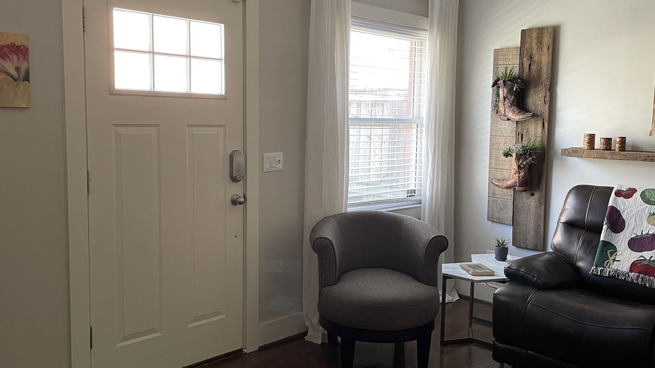 Photo of Livingroom in Historic Edgefield