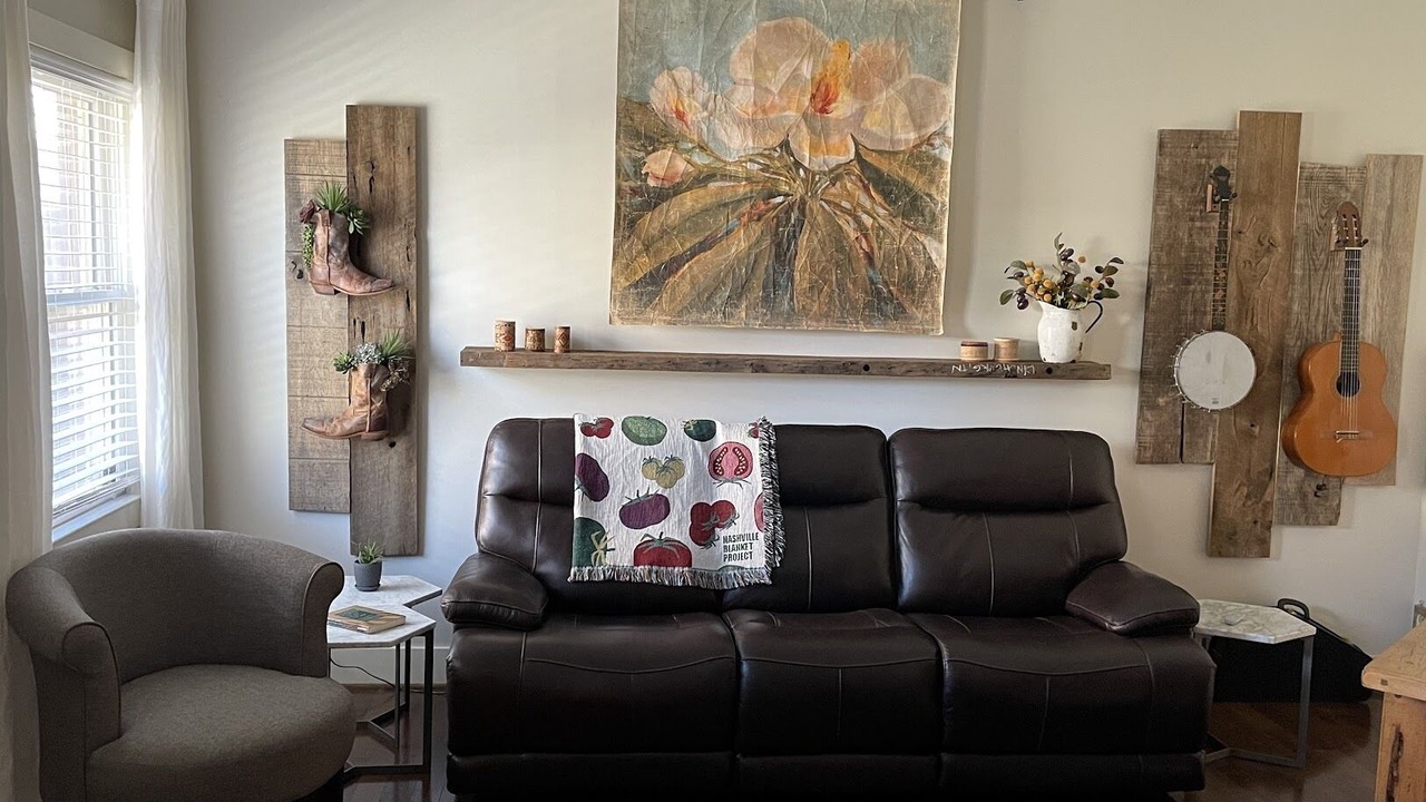 Photo of Livingroom in Historic Edgefield