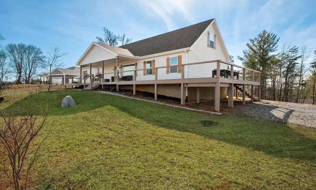 Photo of Outdoor in Marshall