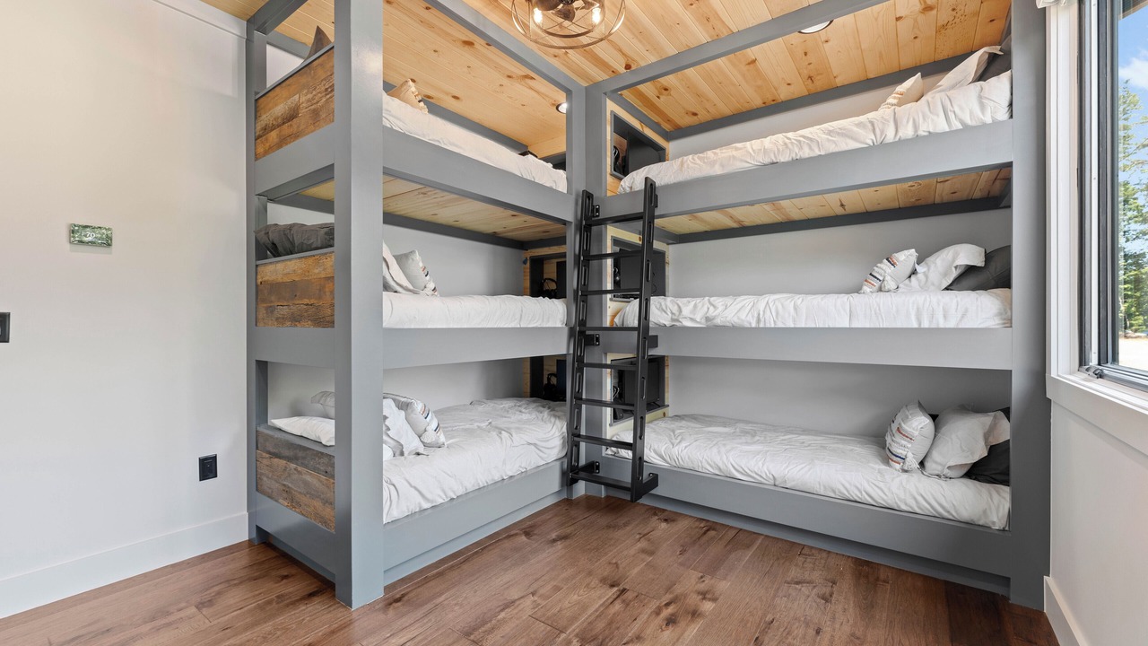 Photo of Bedroom in Lake Norman of Catawba