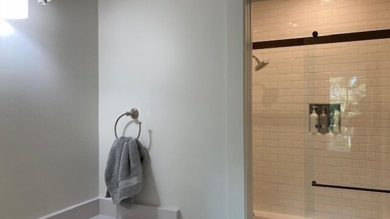 Photo of Bathroom in Middle Island Plantation