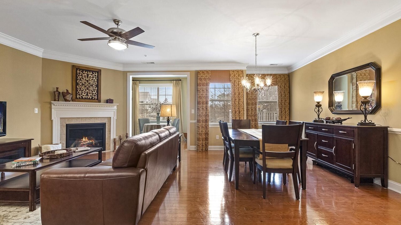 Photo of Livingroom in Brier Creek Country Club
