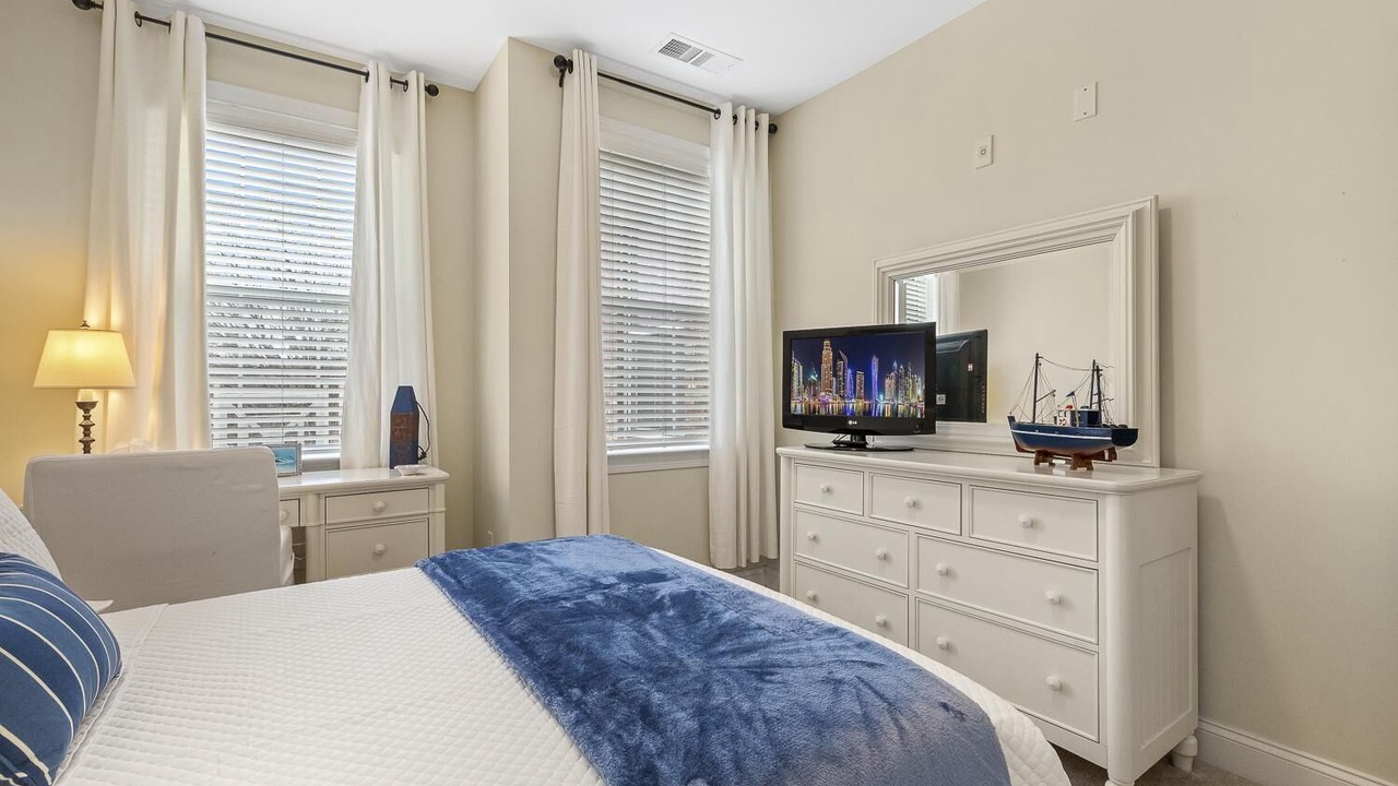 Photo of Bedroom in Brier Creek Country Club