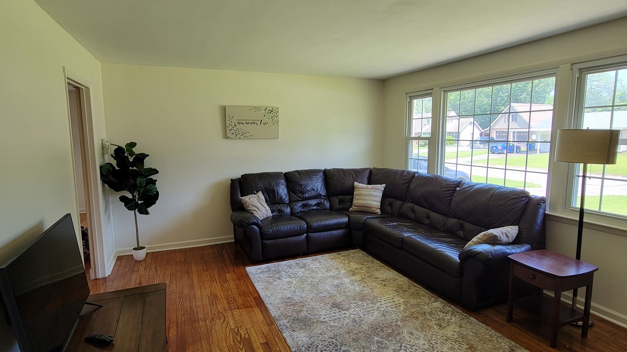 Photo of Livingroom in Jacksonville