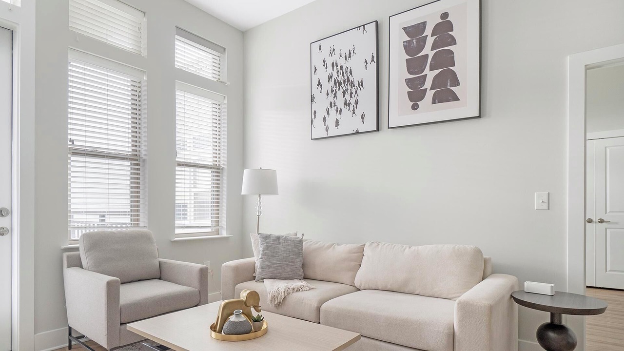 Photo of Livingroom in Downtown