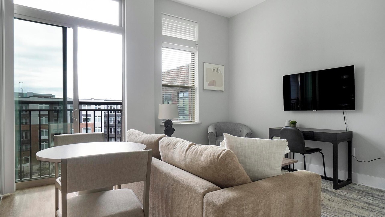 Photo of Livingroom in Downtown