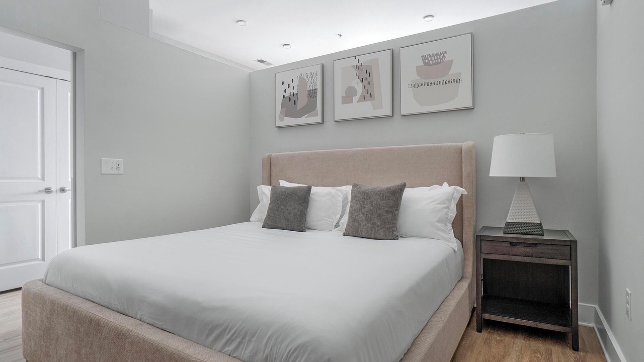 Photo of Bedroom in Downtown
