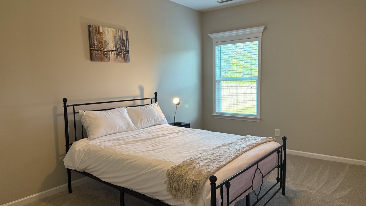Photo of Bedroom in South View