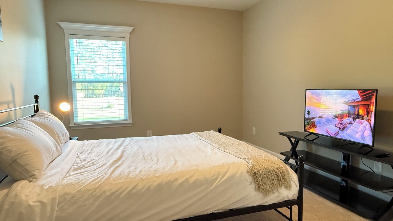 Photo of Bedroom in South View