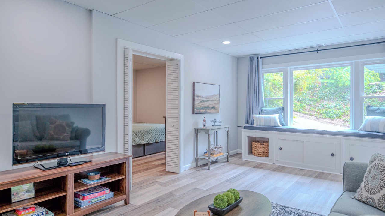 Photo of Livingroom in Weaverville