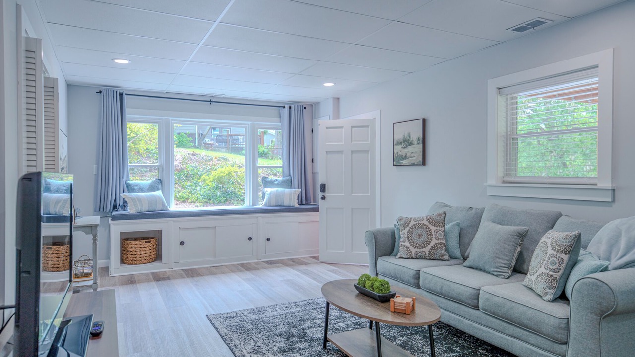 Photo of Livingroom in Weaverville