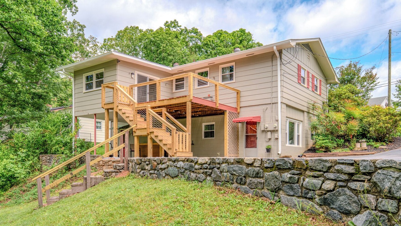 Photo of Outdoor in Weaverville