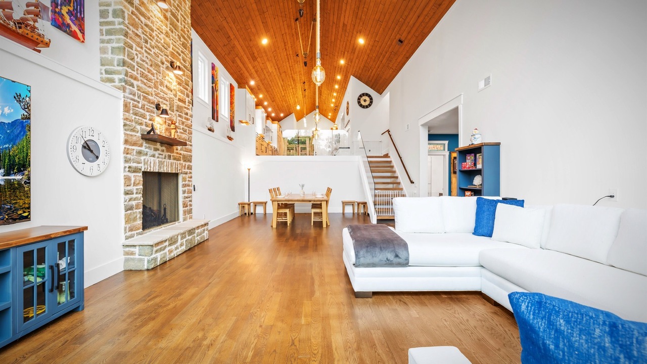 Photo of Livingroom in Westport