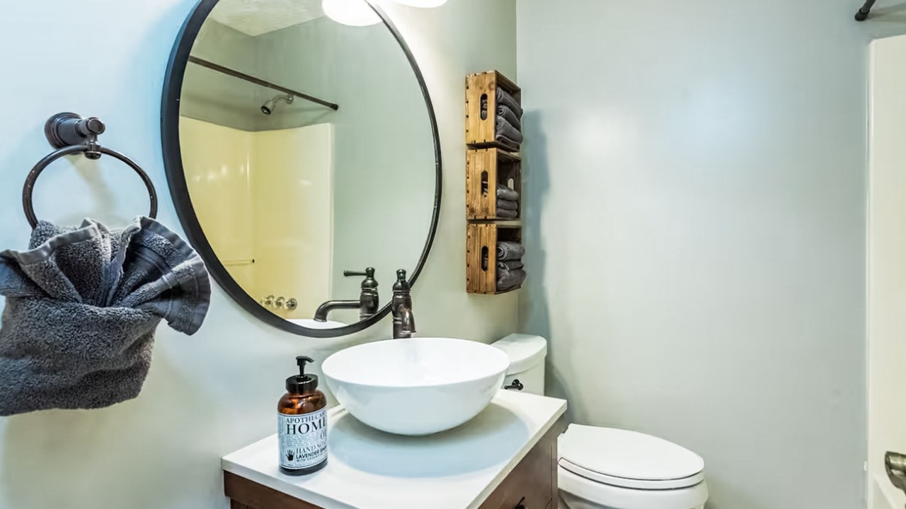 Photo of Bathroom in Royal Pines
