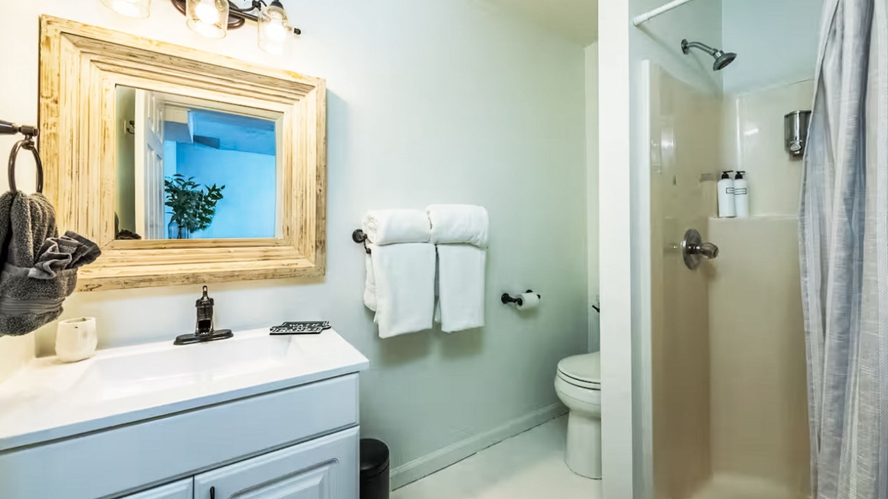 Photo of Bathroom in Royal Pines