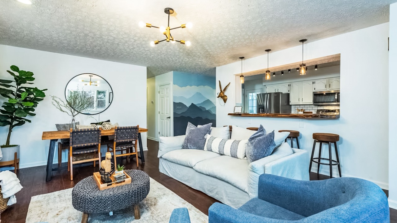 Photo of Livingroom in Royal Pines