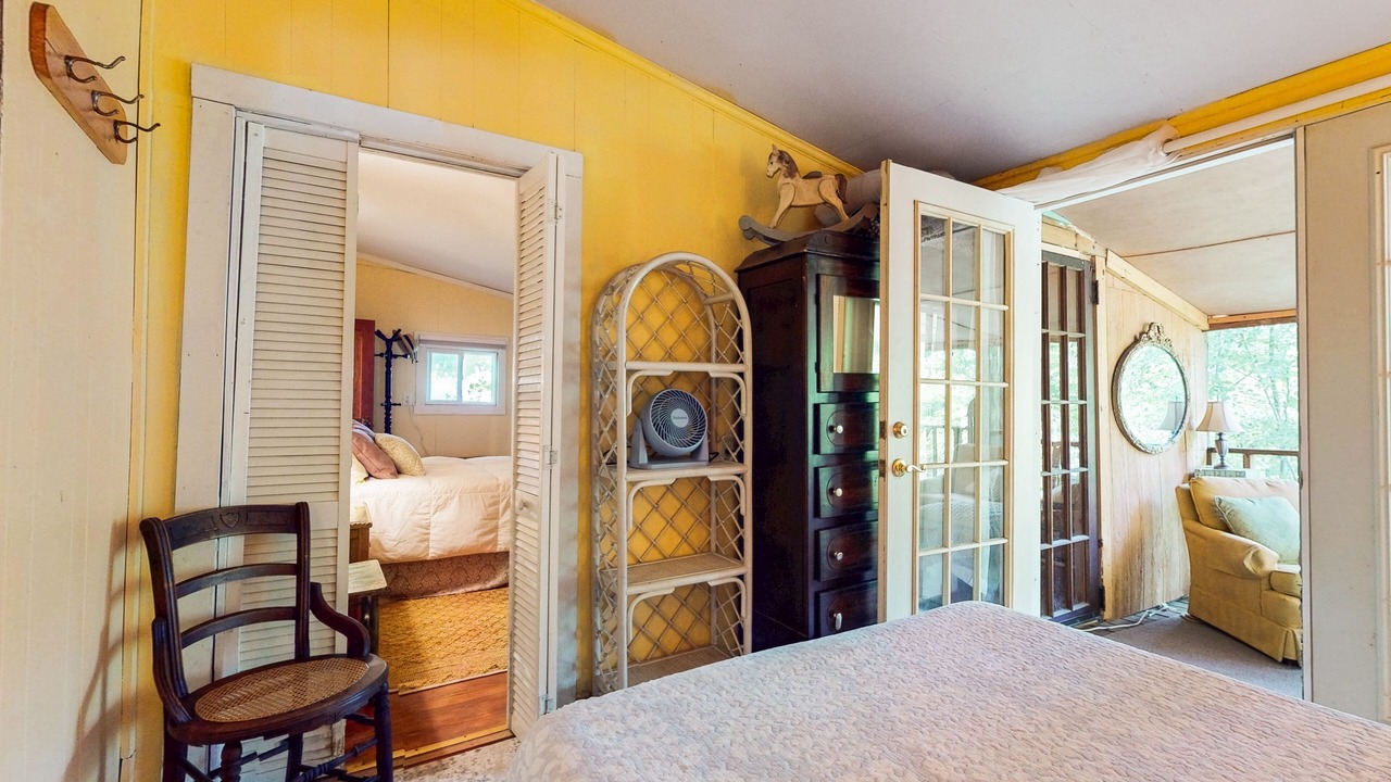 Photo of Bedroom in Lake Junaluska