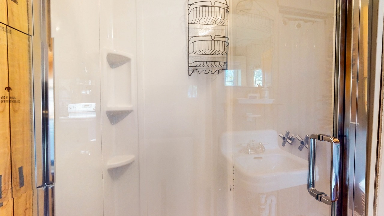 Photo of Bathroom in Lake Junaluska