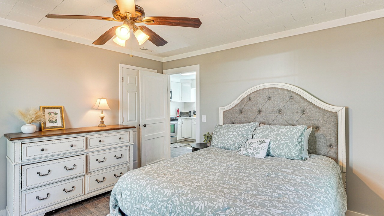 Photo of Bedroom in Roxboro