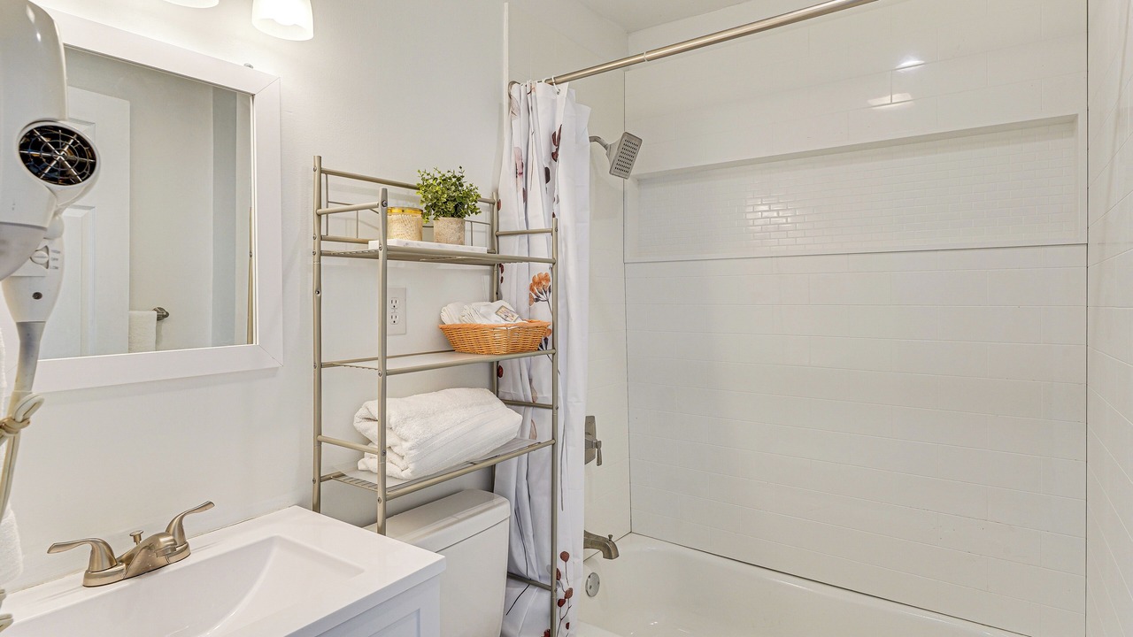 Photo of Bathroom in Roxboro