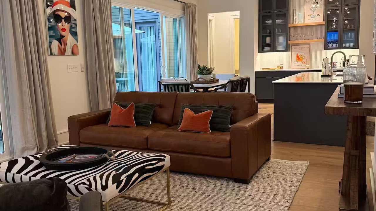 Photo of Livingroom in Southwest Raleigh