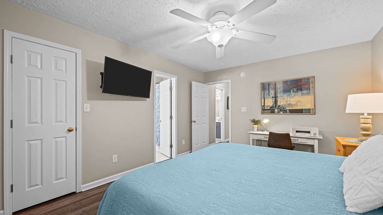 Photo of Bedroom in James City