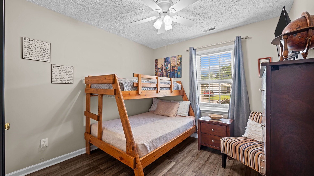 Photo of Bedroom in James City
