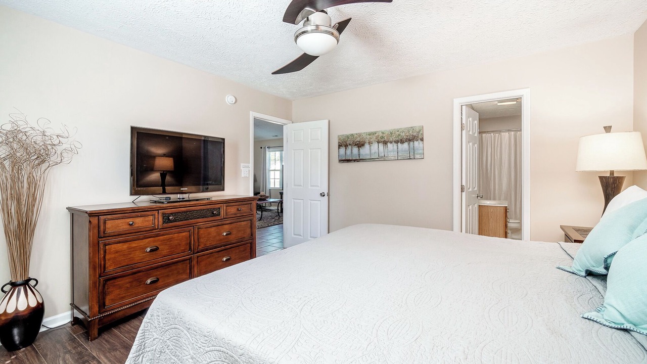 Photo of Bedroom in James City