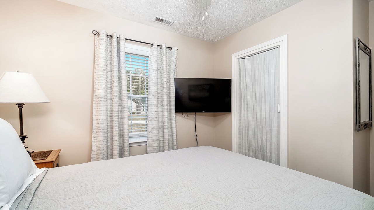 Photo of Bedroom in James City