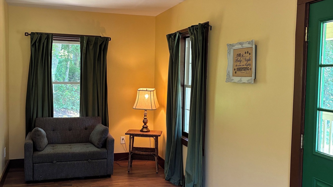 Photo of Livingroom in Tryon