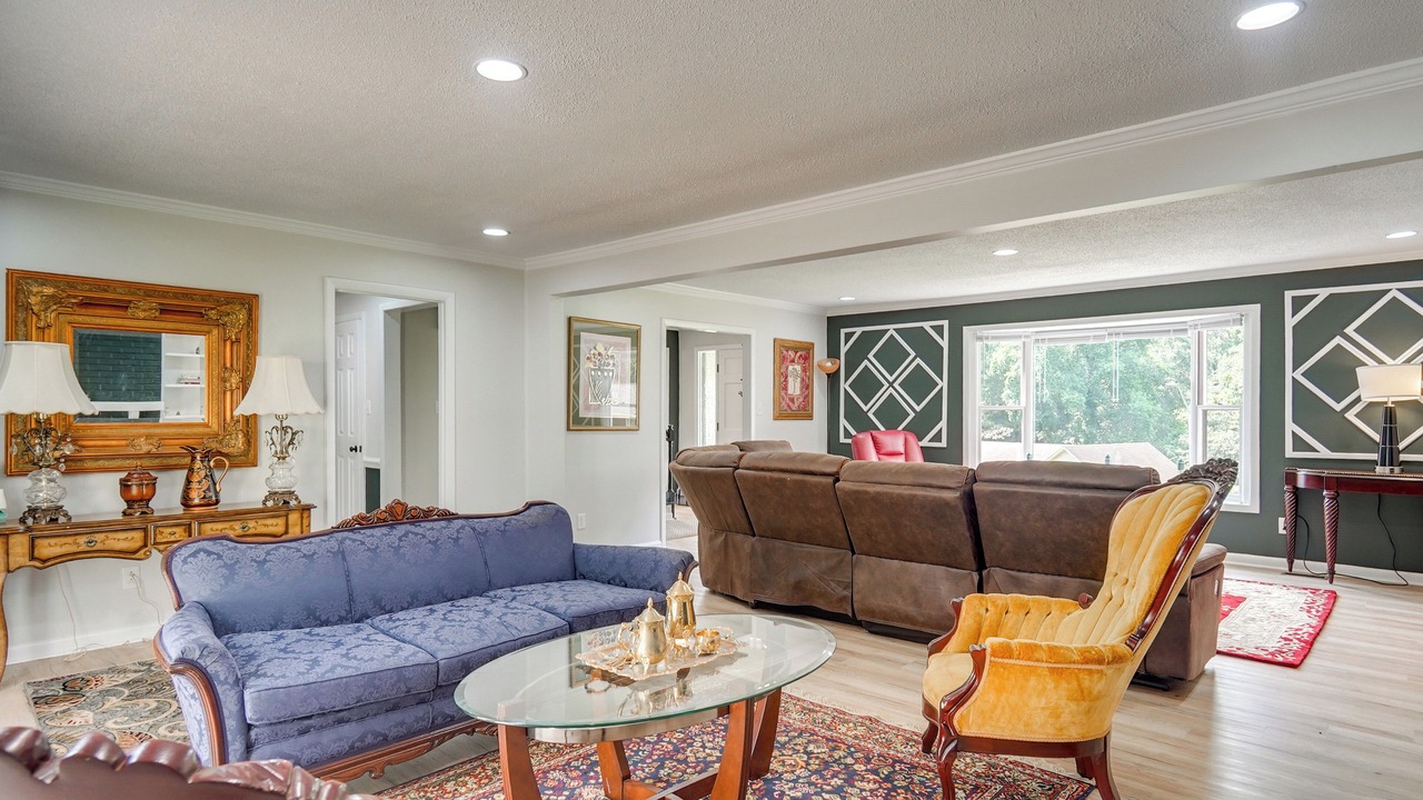 Photo of Livingroom in Westover