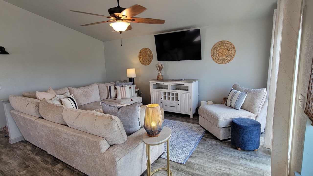 Photo of Livingroom in Colington Harbour
